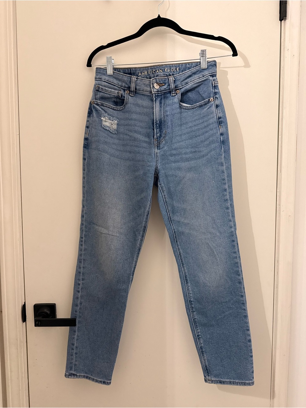 American Eagle Mom Jeans 2 Short